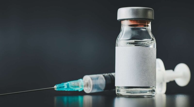 jeringa y ampolleta uso médico terapia antiangiogénica