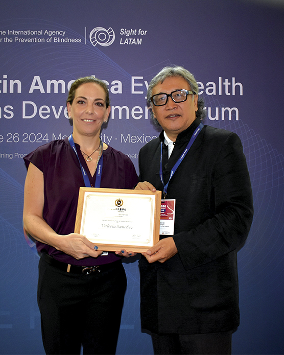 Representantes de China y México, participantes del congreso In sight Live México